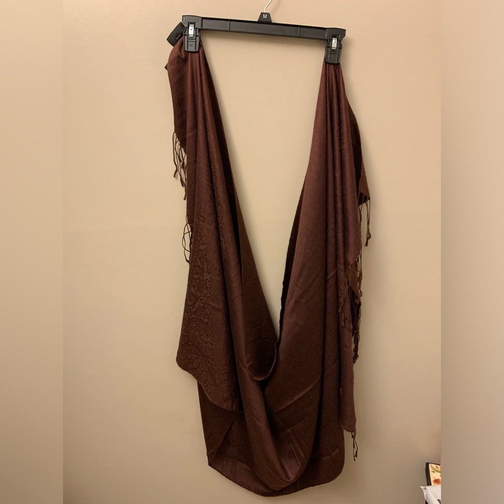 Elegant Brown Shawl with Fringe